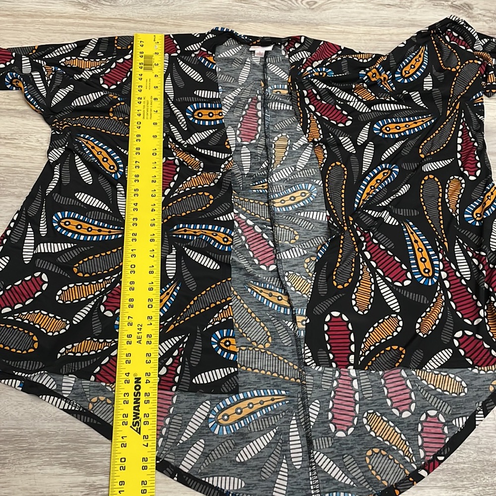 LuLaRoe Black Multi-Color Paisley Print Open Front Short Sleeve Cardigan Size S - Picture 9 of 12
